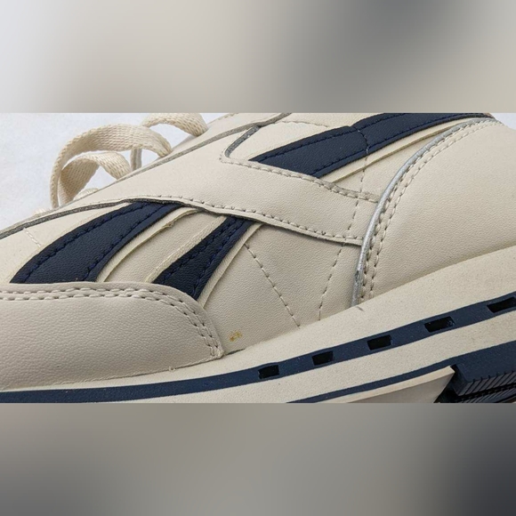 REEBOK classics navy blue/white size 7.5 (mens) - Picture 4 of 9